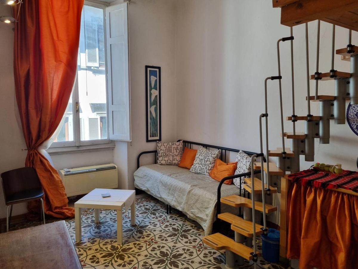 La Sede Dell'Arte Monolocale Studio E Camere In Torre Medievale Vicino A Duomo E Piazza Signoria Florenţa Exterior foto