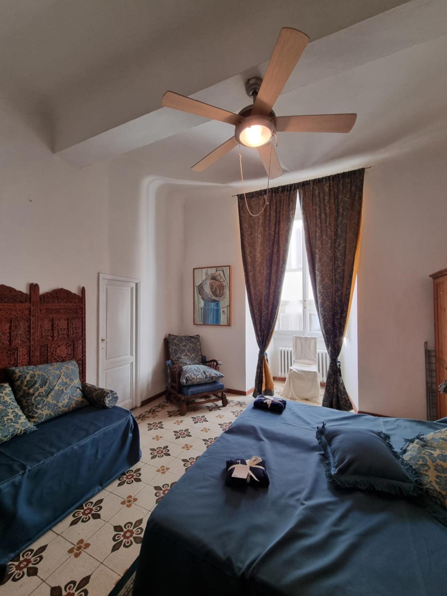 La Sede Dell'Arte Monolocale Studio E Camere In Torre Medievale Vicino A Duomo E Piazza Signoria Florenţa Exterior foto