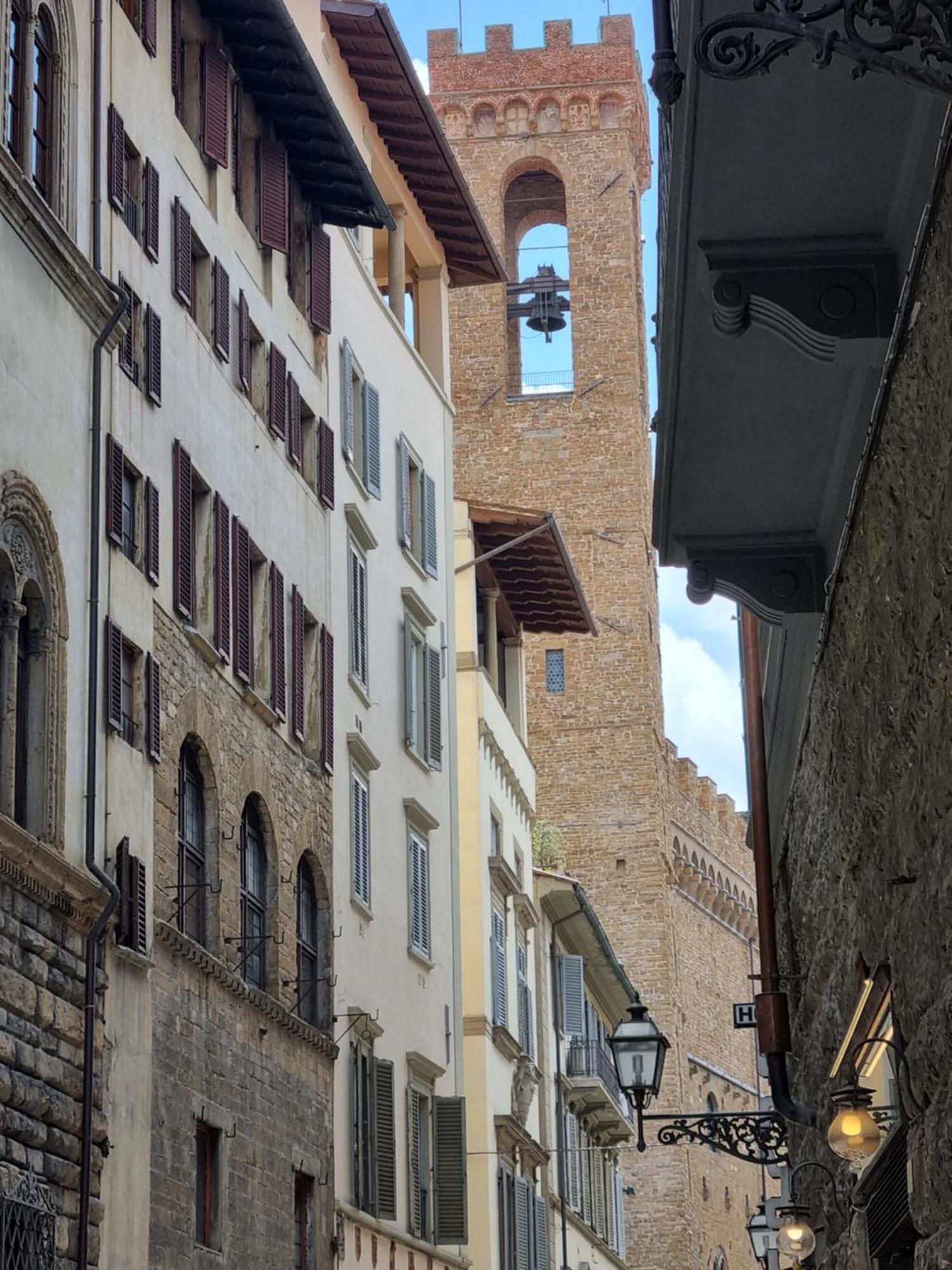La Sede Dell'Arte Monolocale Studio E Camere In Torre Medievale Vicino A Duomo E Piazza Signoria Florenţa Exterior foto