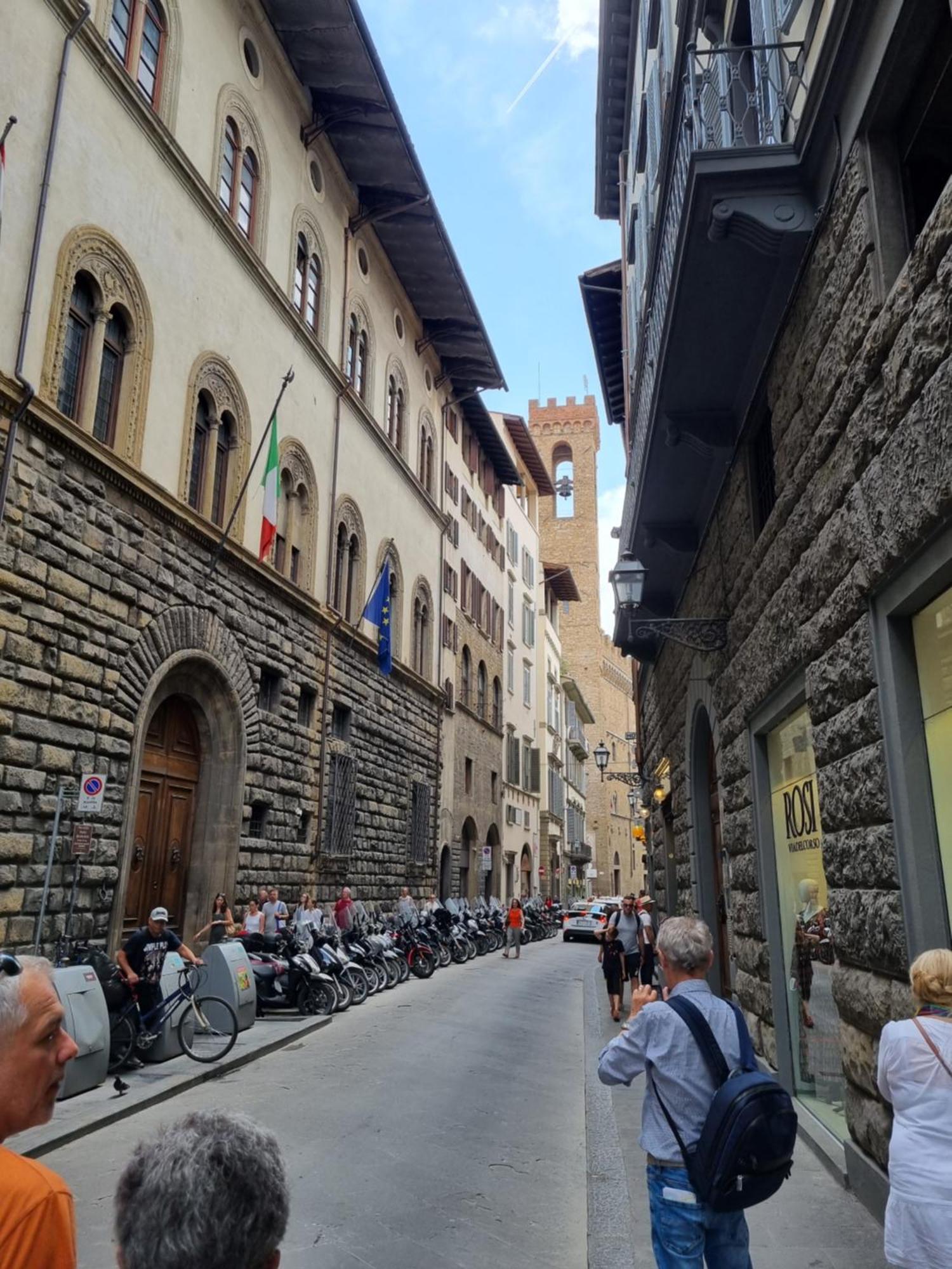 La Sede Dell'Arte Monolocale Studio E Camere In Torre Medievale Vicino A Duomo E Piazza Signoria Florenţa Exterior foto